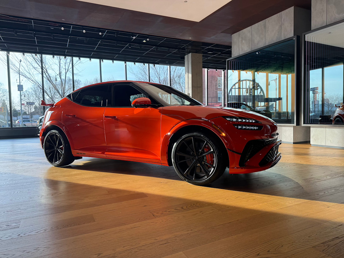 2027 Genesis GV60 Magma 06