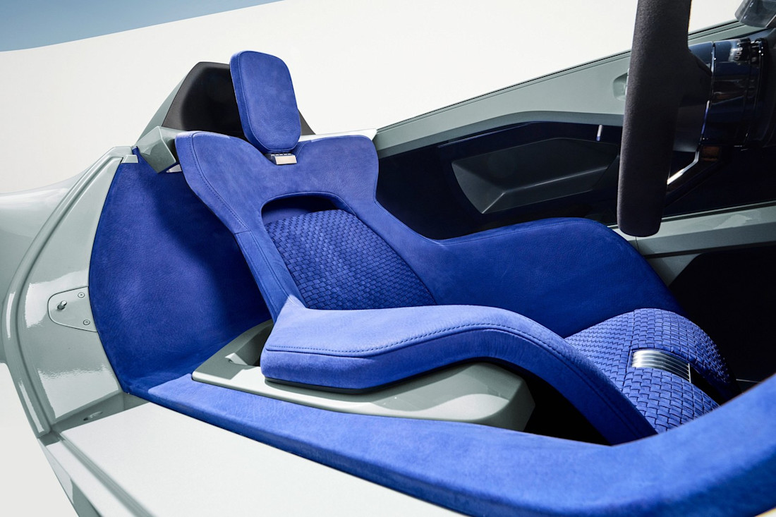 Makkina-Triumph-TR25-prototipo-2023 (5).jpg