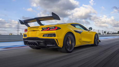 cropped-2025-corvette-zr1-on-track-rear-70c2b8