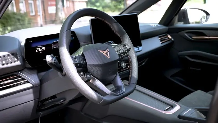 Cupra Born 3