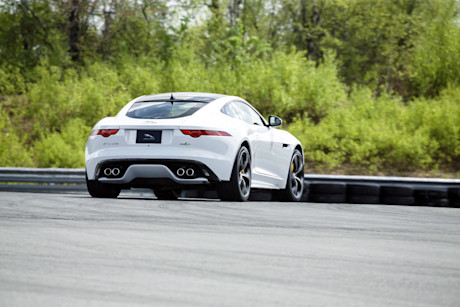 Editorial 2016 jaguar f type r coupe jaguar 04