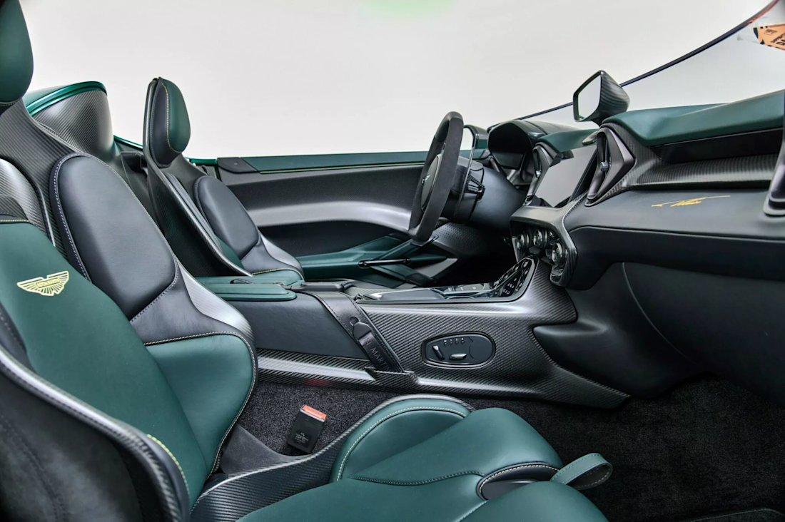 Aston-Martin-DBR22-fernando-alonso (2).jpg