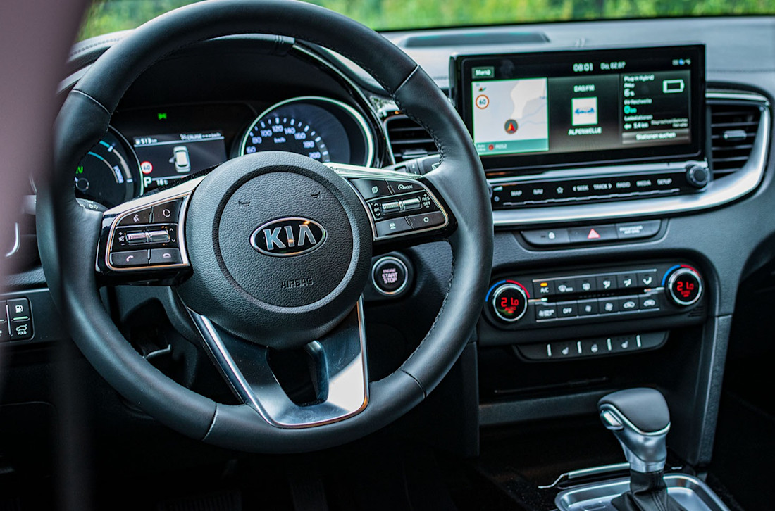 kia-ceed-sw-interior