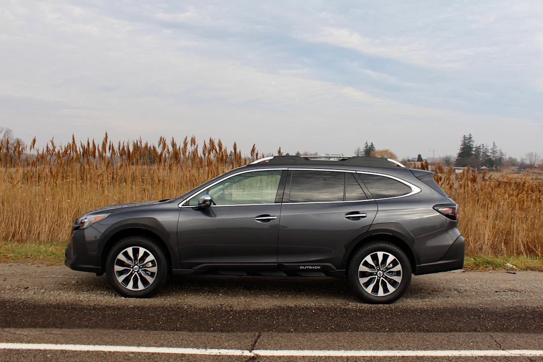 Editorial 2025 subaru outback premier xt td pb 250106 9