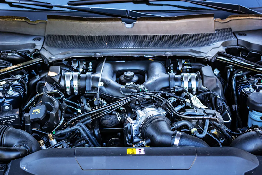 Range-Rover-SDV8-Autobiography-Engine Range-Rover-SDV8-Autobiography-Engine