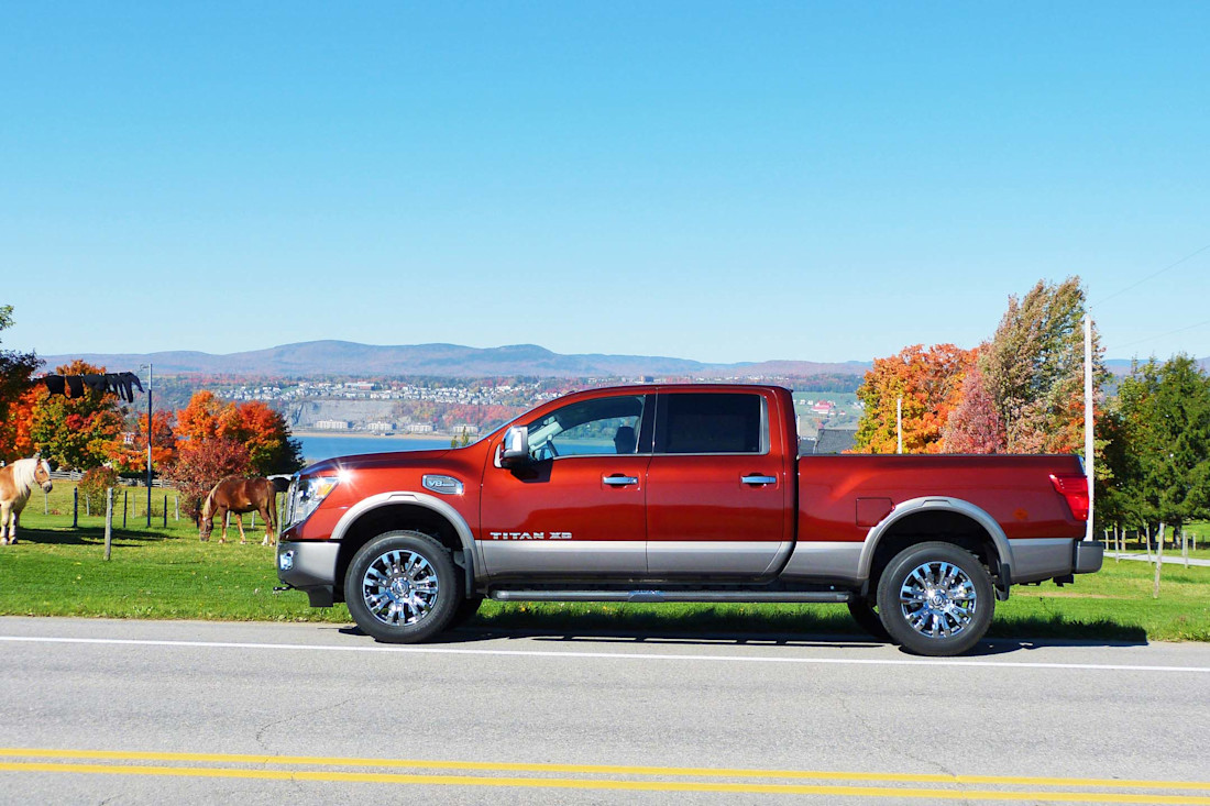 Editorial 2017 nissan titan xd 02 jb