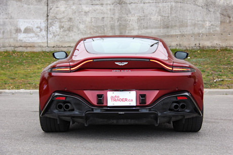 Editorial 2020 aston martin vantage 12 dw