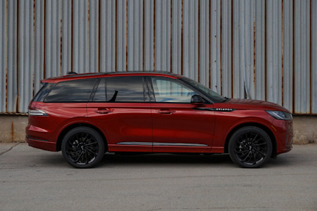 Editorial 2025 lincoln aviator reserve td jv 250127 28