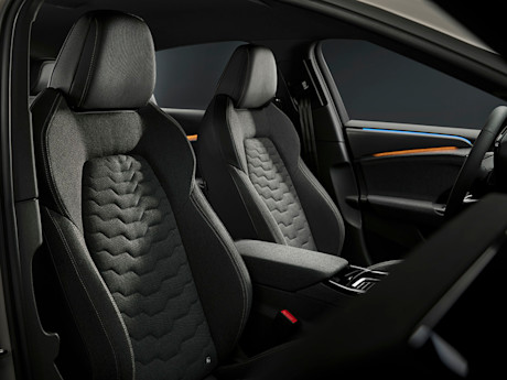 Editorial 2025 audi a6 e tron sportback audi preview 240717 pb 23