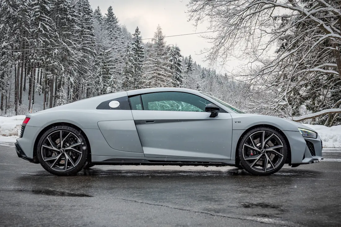 Audi-R8-RWD-2021-Side Audi-R8-RWD-2021-Side