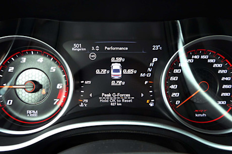Editorial 2016 dodge charger srt 392 hemi jb 25