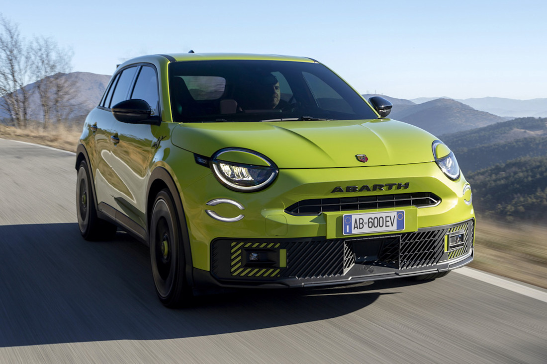 Abarth 600e voorzijde