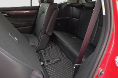 Editorial 2022 toyota highlander limited platinum 40 jm