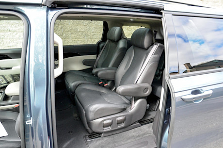 Kia Carnival SX 2022 : essai routier Body Image