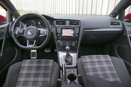 Editorial 2015 volkswagen gti 5 door performance package jw 13