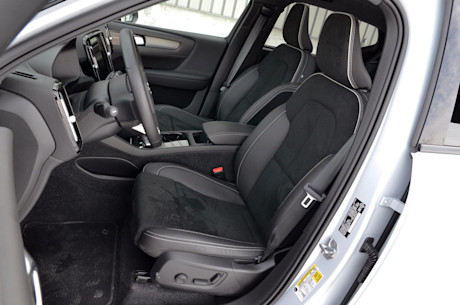 Volvo XC40 Recharge 2021 : essai routier Body Image