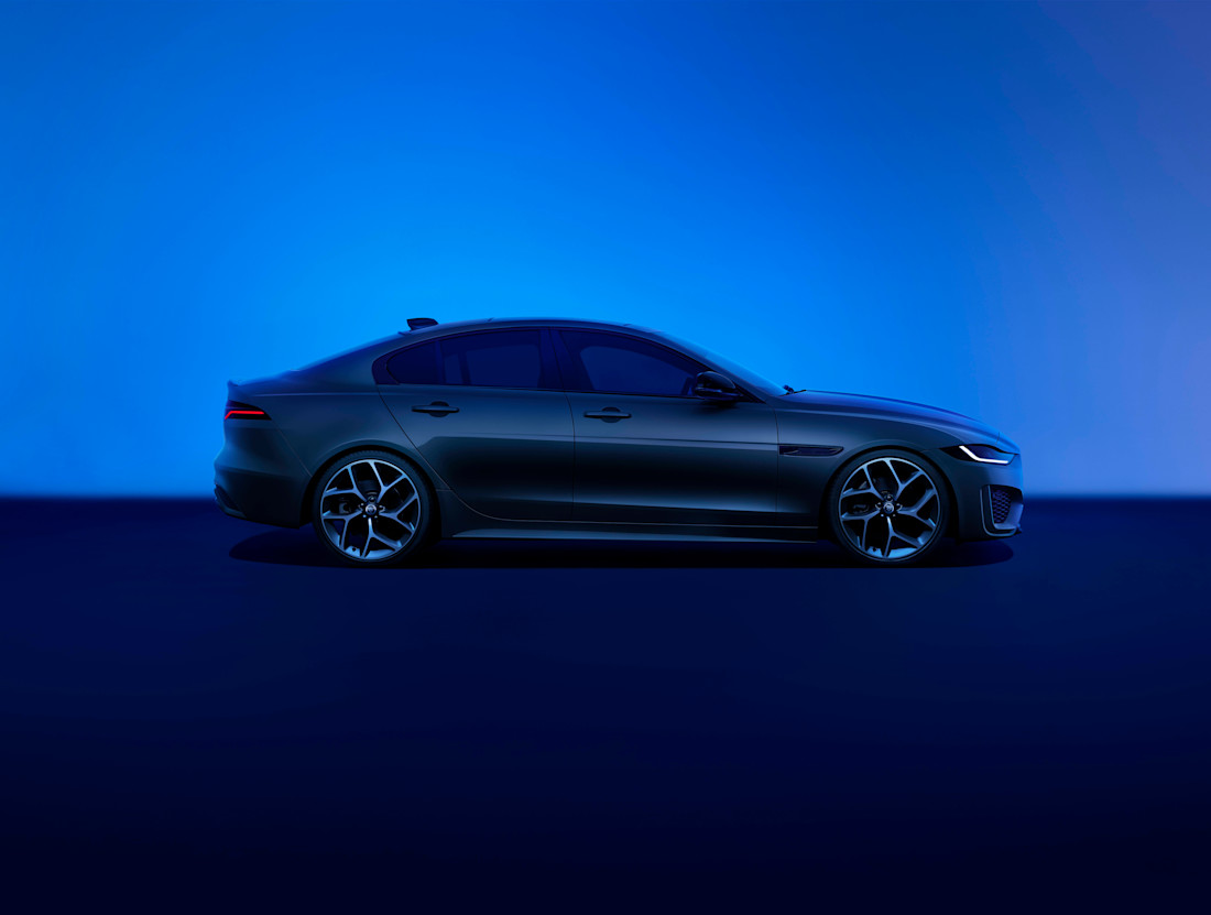 Jag_XE_24MY_Exterior_Side_41_250123