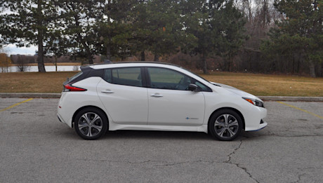 Editorial 2019 nissan leaf plus sl 03 mb