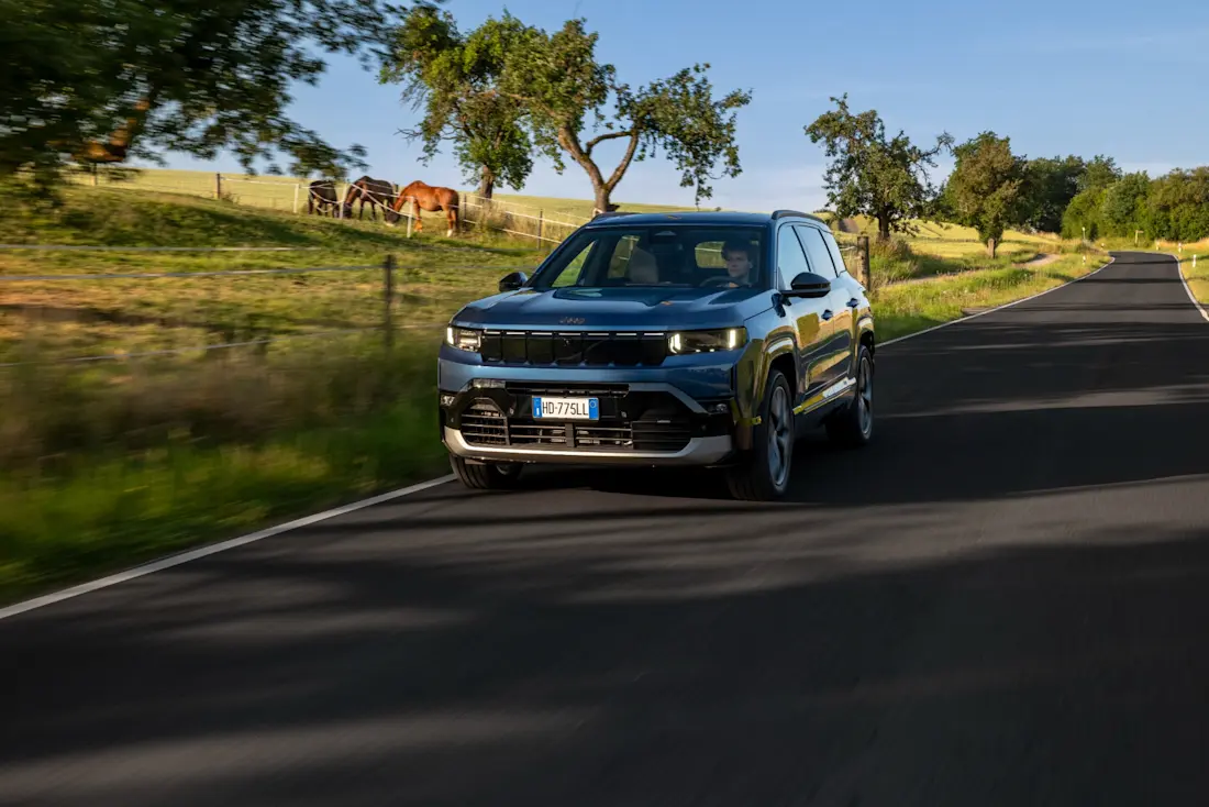 jeep-compass-dynamic