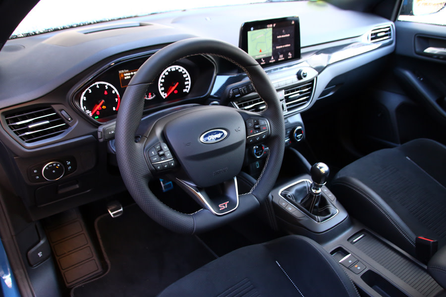 ford-focus-st-04.JPG