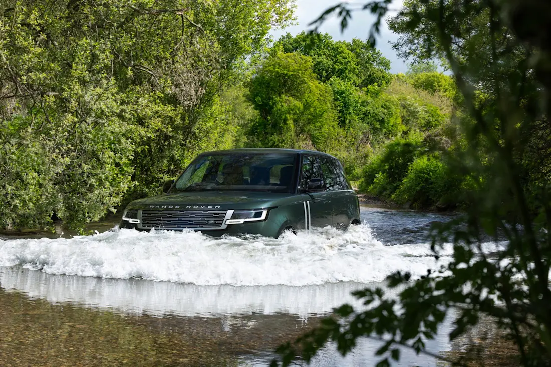 Range Rover Electric 5