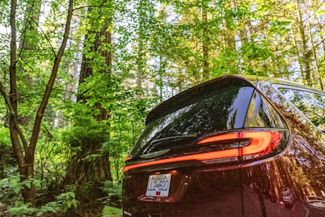 Editorial 2021 chrysler pacifica hybrid pinnacle 17 bm
