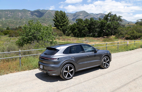 Editorial 2024 porsche cayenne 05 jw