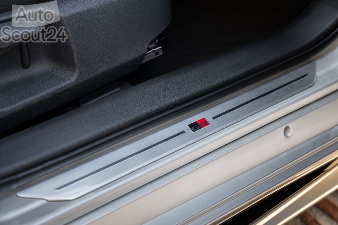 2023 - COROLLA TOURING SPORTS DPL-34(1).jpg