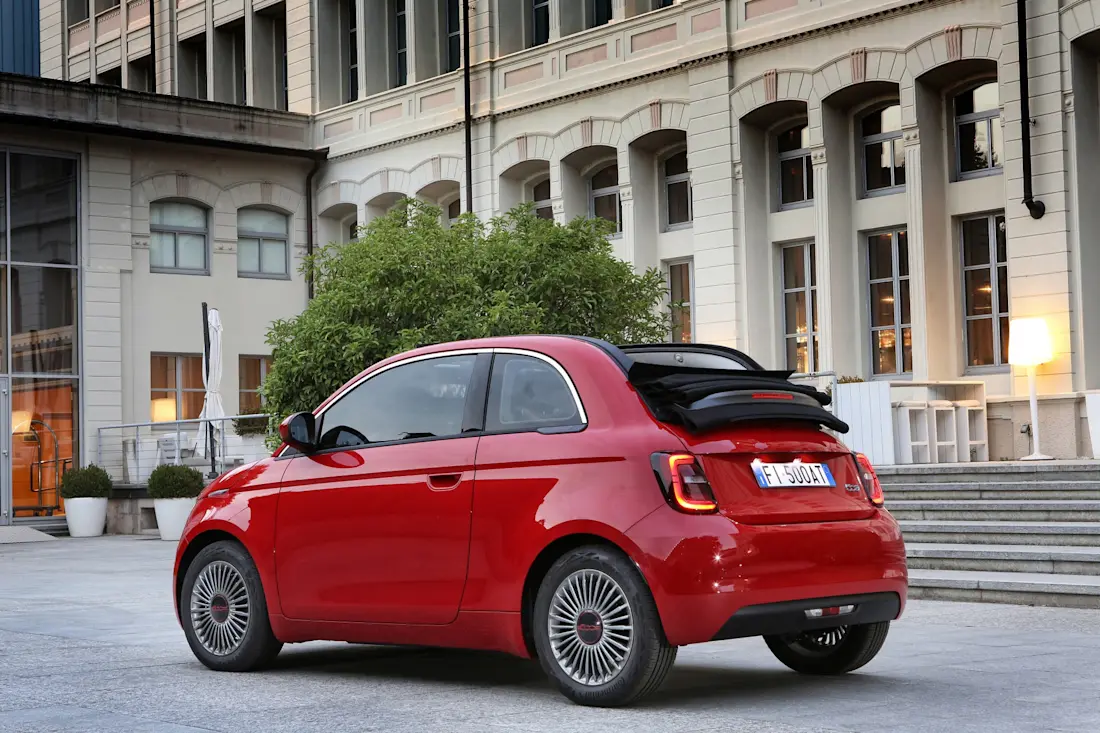 Nuova500RED (1) Nuova500RED (1)