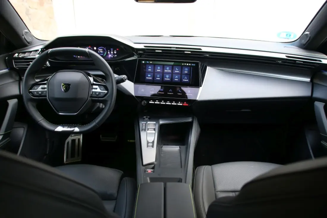 prueba-peugeot-408-hybrid-09 prueba-peugeot-408-hybrid-09