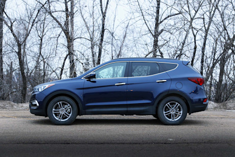 Editorial 2017 hyundai santa fe sport 24 se awd 01 ts