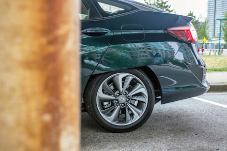 Editorial 2018 honda clarity touring 07 bm