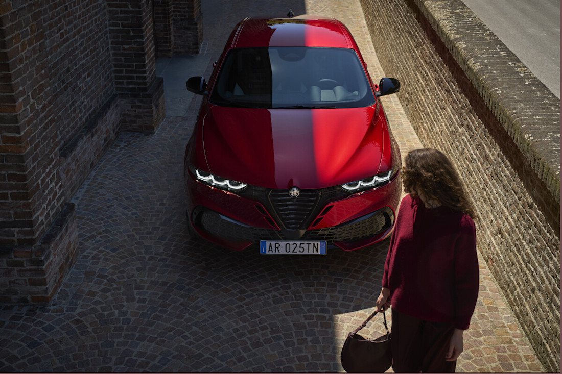 Alfa_Romeo_Tonale_2026-08.jpg