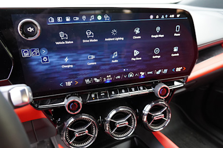Chevrolet Blazer EV SS 2025 : essai routier Body Image