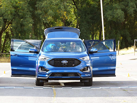 Editorial 2019 ford edge st 07 jb