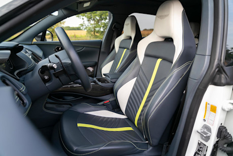 Editorial 2023 aston martin dbx 707 11 jw