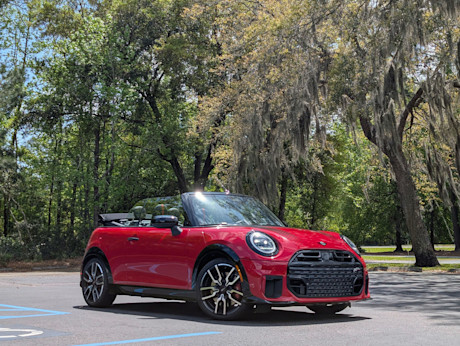 Editorial 2025 mini cooper jcw convertible fd sbe 250410 1