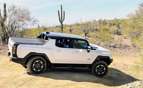 Editorial 2022 gmc hummer ev edition 1 pickup 08 ct