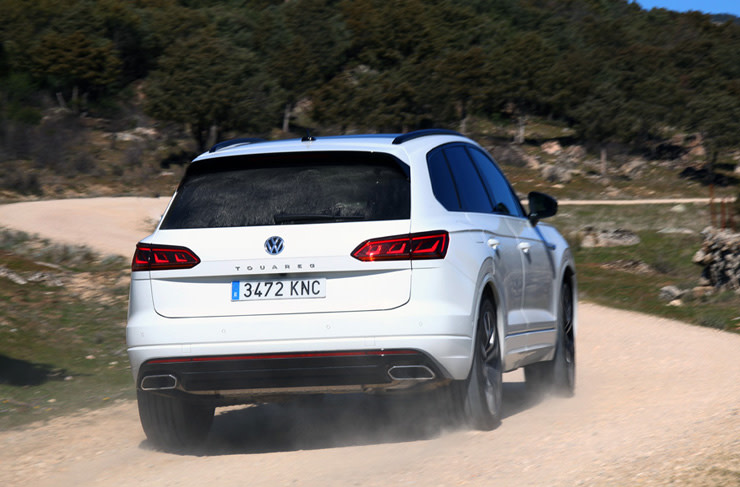 Volkswagen Touareg (19).JPG