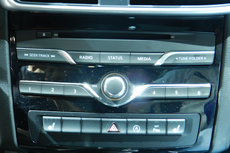 Editorial infiniti q30 1