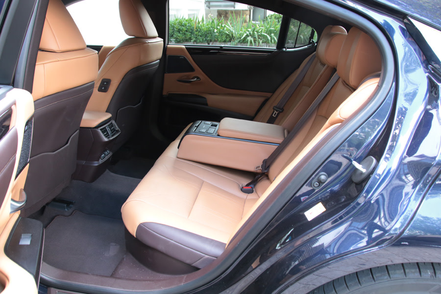 lexus-es-300h (39).JPG