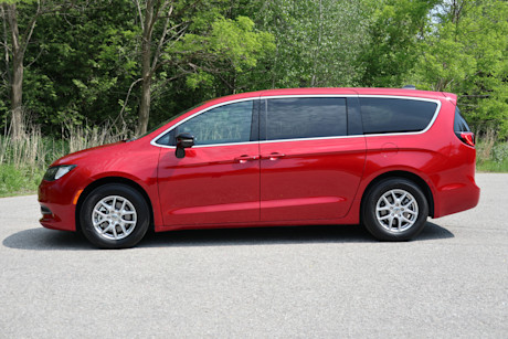2025 Chrysler Grand Caravan Review Image