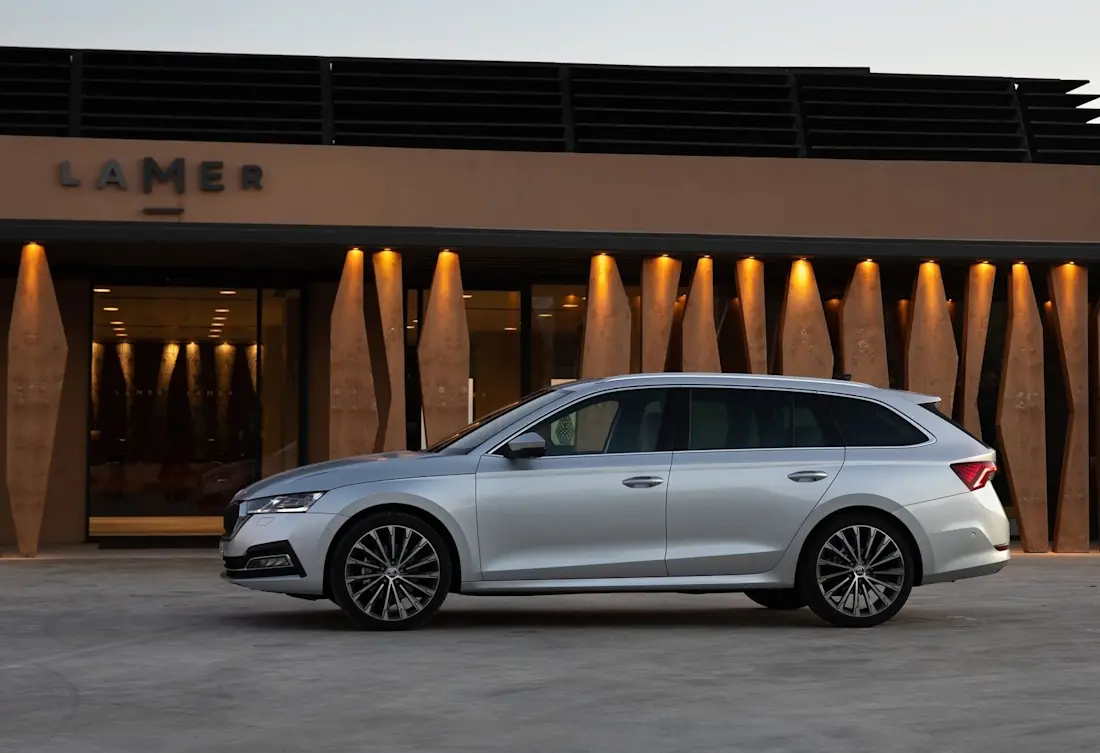 skoda-octavia-combi-side skoda-octavia-combi-side