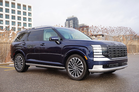 2026 Hyundai Palisade Hybrid Review Body Image