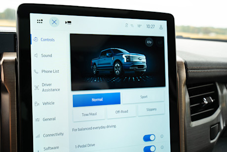2025 Ford F-150 Lightning Review Body Image