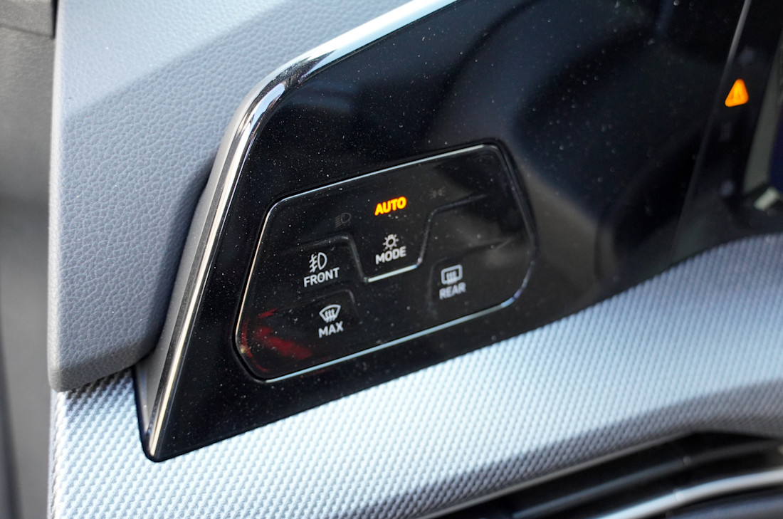 Volkswagen Golf GTI 2026 (23).jpg