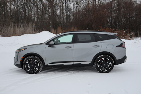 2026 Kia Sportage PHEV Review Image