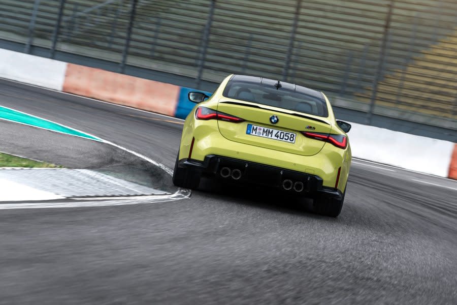 P90399244_highRes_the-new-bmw-m4-compe (1).jpg