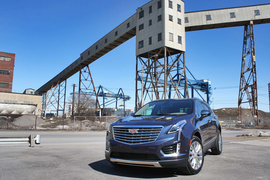 Editorial 2018 cadillac xt5 awd platinum 10 db