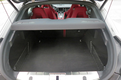 Editorial 2015 porsche panamera gts lw 26